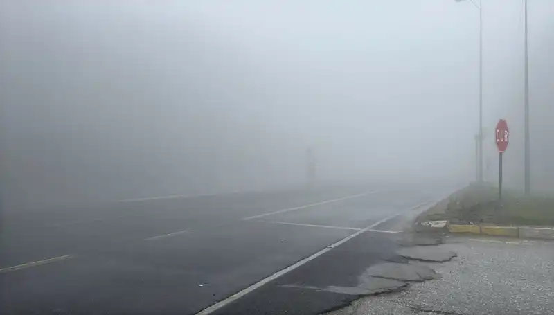 Bolu Dağı’ndaki Yoğun Sis Görüş Mesafesini Tehlikeli Derecede Düşürdü!