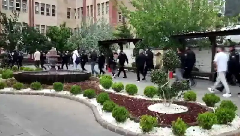 200 Milyon Liralık Vurgun Operasyonu: 16 Gözaltı ve Detaylar