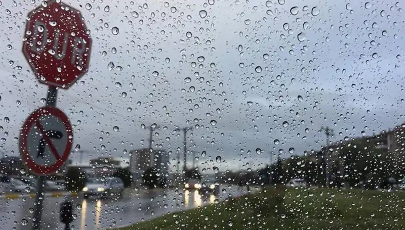 Meteoroloji’den Beklenen Sağanak Yağış Uyarısı: 7 İl Tepkilerle Gündeme Geldi