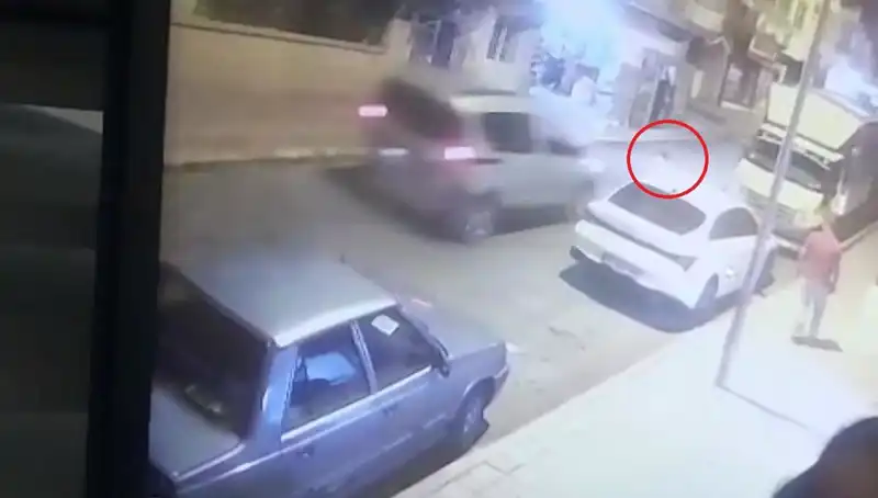Yola Ani Fırlayan Çocuğa Hafif Ticari Araç Çarptı: Olayın Ayrıntıları