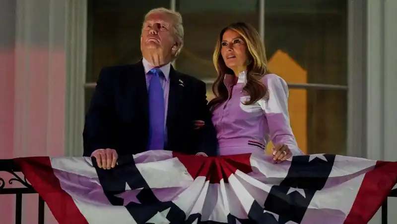 Trump-Putin İlişkilerinde Melania'nın Etkisi: Eşinin Rolü Su Üstüne Çıktı