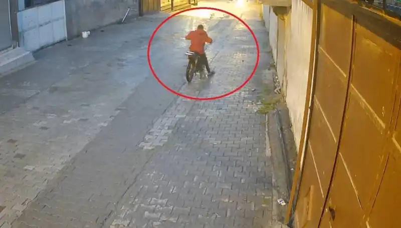 Çaldığı Motosiklet Arızalansa da Hırsızın Kaçışı Durdurulamadı!