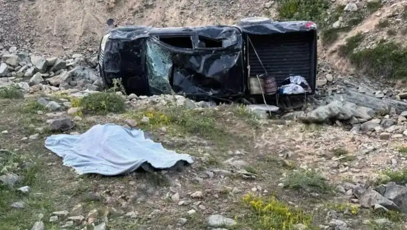 Gümüşhane'de Feci Kaza: 1 Ölü, 5 Yaralı ve Sarsıcı Detaylar