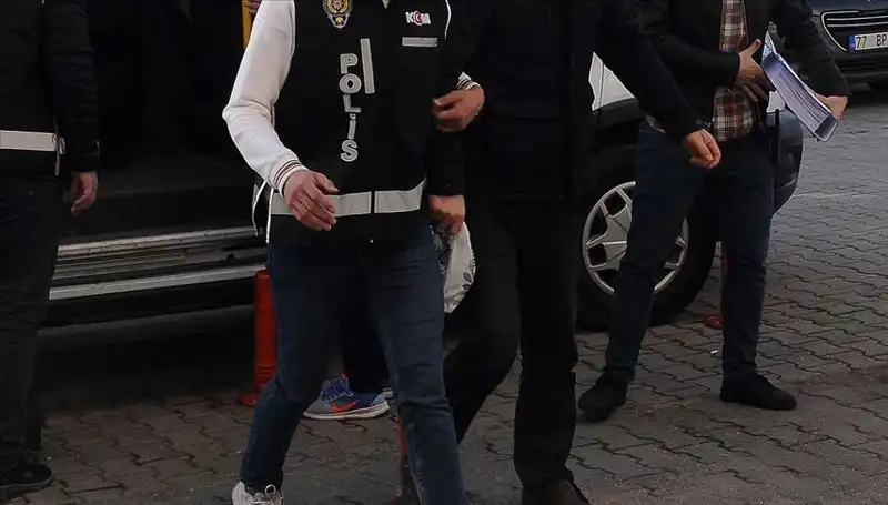 Samsun'da Uyuşturucu Operasyonu: 2 Şüpheli Yakalandı, Tehlike Ortadan Kalktı!