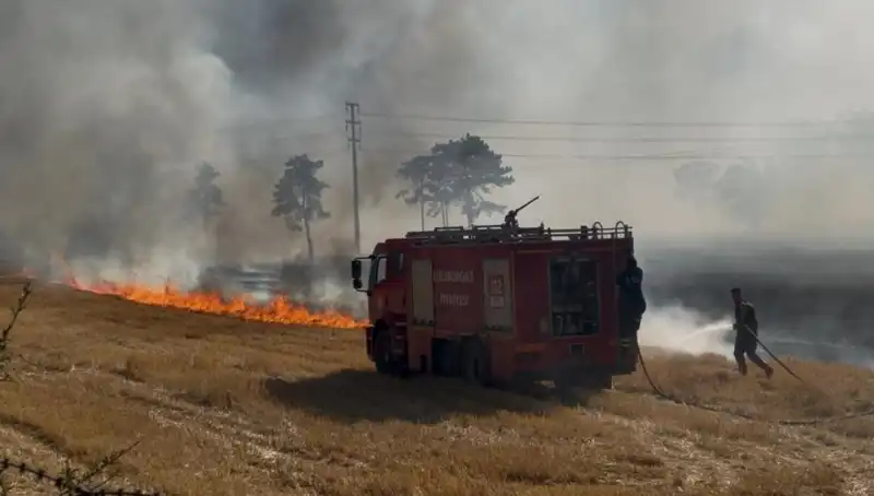 Kırklareli'nde Meydana Gelen Anız Yangını, Yangın Söndürme Ekiplerini Seferber Etti