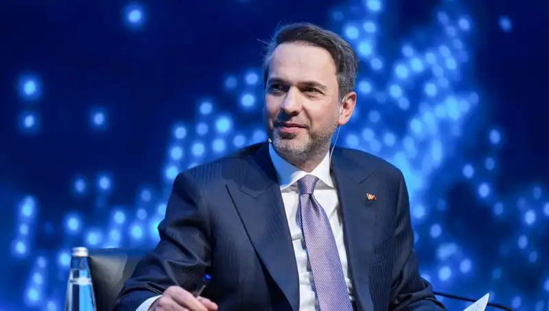 Bakan Bayraktar: Karadeniz'den Yeni Müjdeler Geliyor, Hazır Olun!