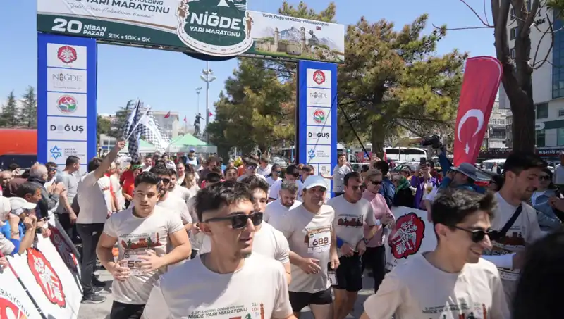 Doğuş Holding Niğde Yarı Maratonu'nda 518 Sporcu Heyecanı!
