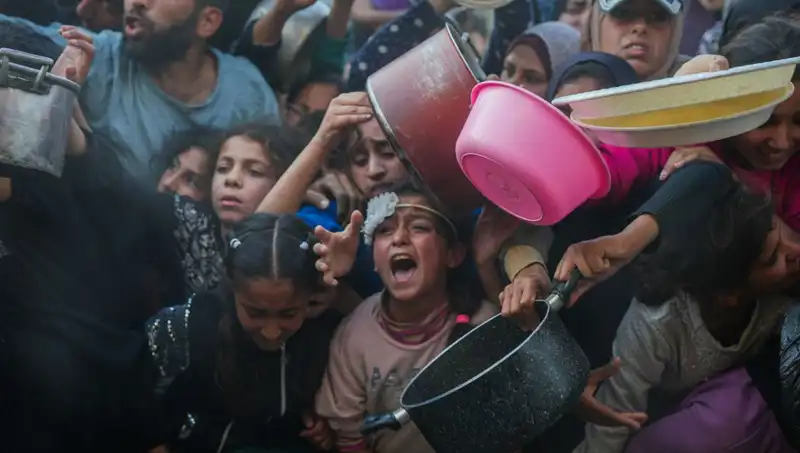 Gazze'de Açlık Krizi Büyüyor: Un Stokları Tamamen Tükendi!