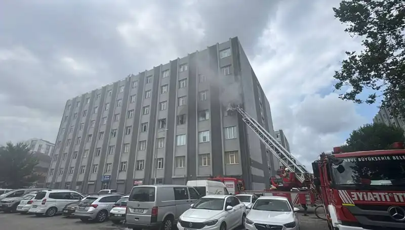 Çorap İmalathanesinde Çıkan Yangın, Büyük Korkuya Neden Oldu