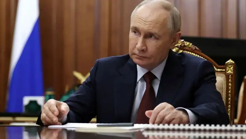 Putin'in Dijital Gulag Planı: Rusya'da Her Cihazda İzleme Sistemi!