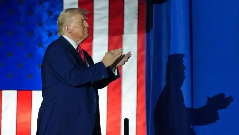 Trump, 100 Günde Tarihi Dönüşüm Başlattığını Açıkladı