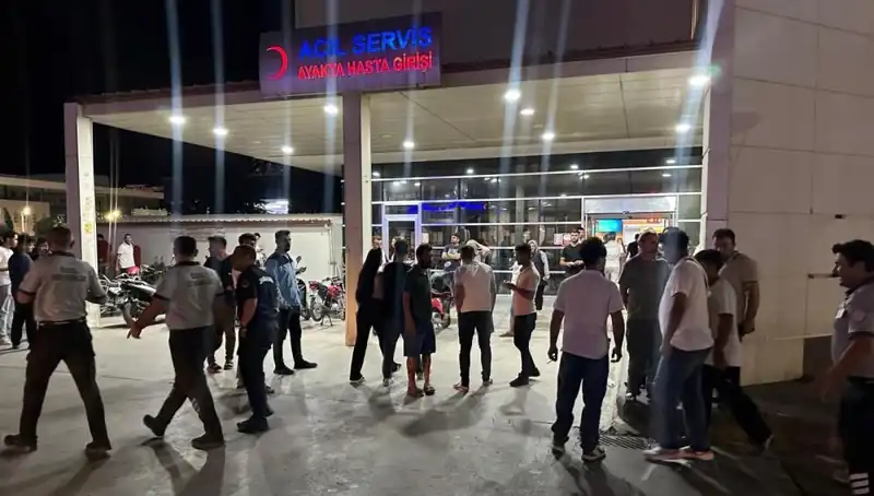 Acil Servis Önünde Skandal: Sağlık Çalışanlarına Tekme Tokat Saldırı