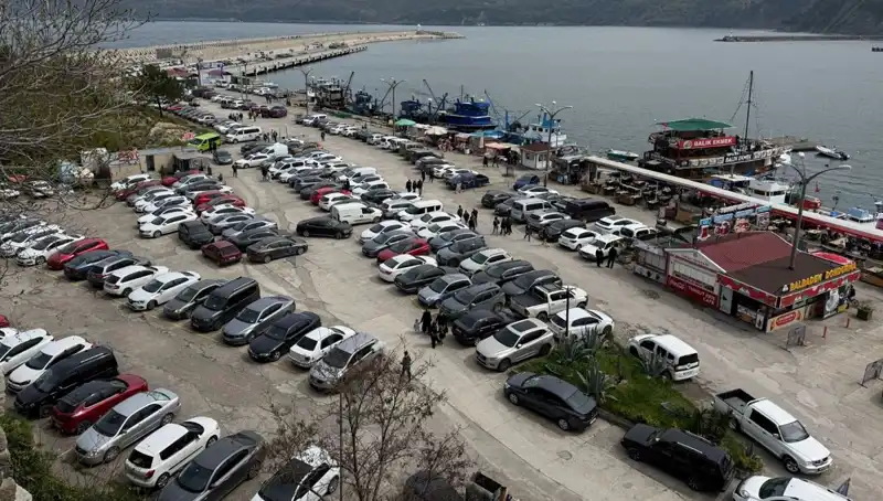 Bayramda İlçemize Akın Eden Araç Sayısı Şaşırtıyor!