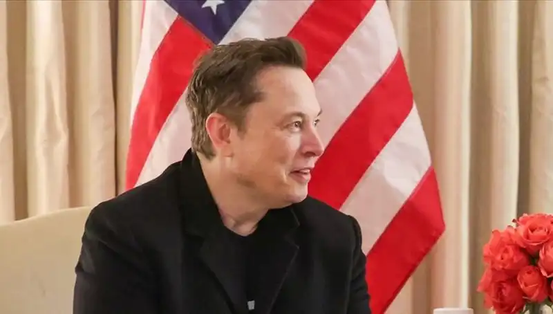 Elon Musk, Beyaz Saray'daki Tartışmanın Ardından Trump'a Destek Verdi