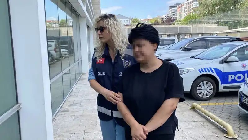 Annesini 11 Yerinden Bıçaklayan Genç: Neden Böyle Bir Şey Yaptı?