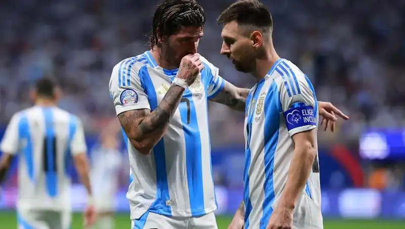 Messi ve De Paul Şampiyonluğun Ardından Yeniden Buluştu!