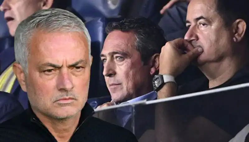 Fenerbahçe Teknik Direktörlüğü İçin Mourinho İle İlgili Gelişmeler
