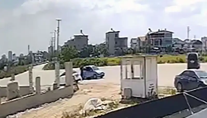 Park Halindeki Otomobillerden 450 Bin Lira Hırsızlık Olayı Şaşırttı
