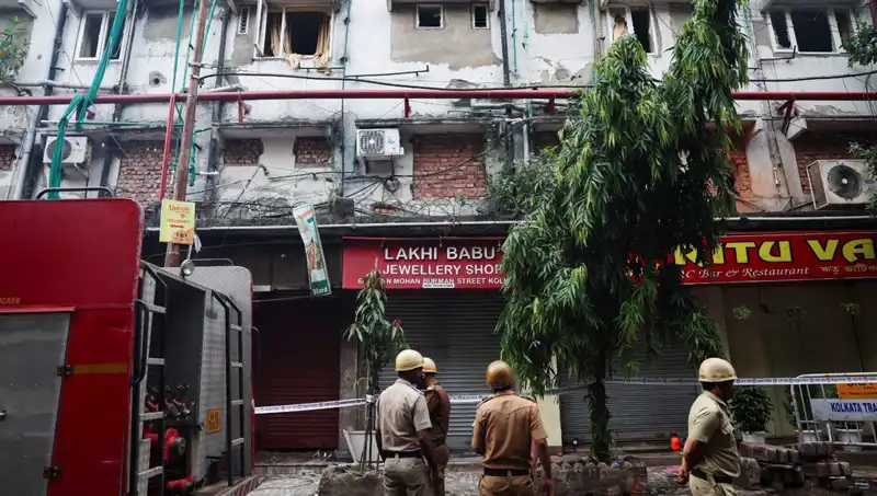 Hindistan'da Otel Yangını: Hayatını Kaybedenlerin Sayısı 15'e Ulaştı