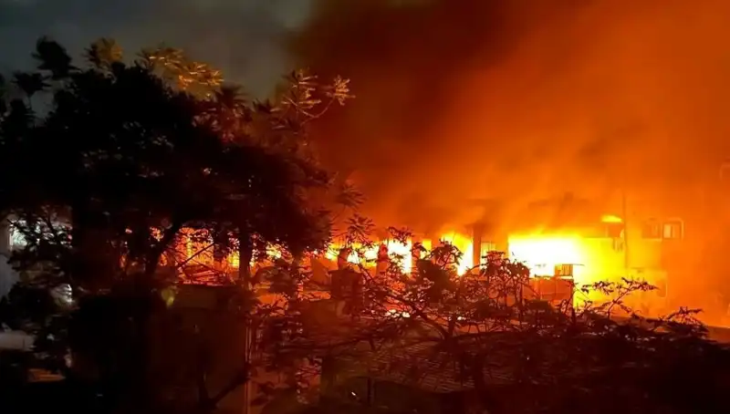 Gazze’de Sivillerin Hedef Alınması: 37 Masum Canını Yitirdi