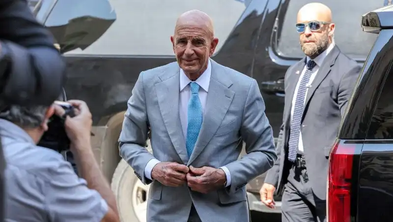 Suriye’de Sükunet Çağrısı: ABD Elçisi Barrack’tan Çarpıcı Açıklamalar