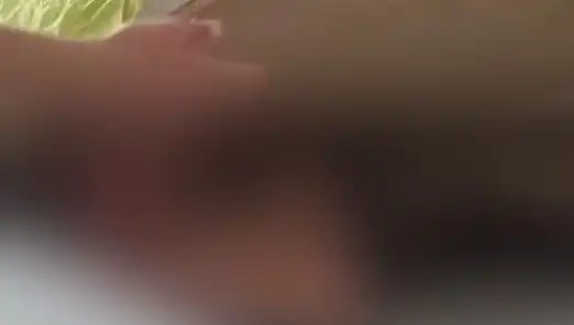 ** Firari Hükümlü Baza Altından Çıkarak Şok Yarattı!**