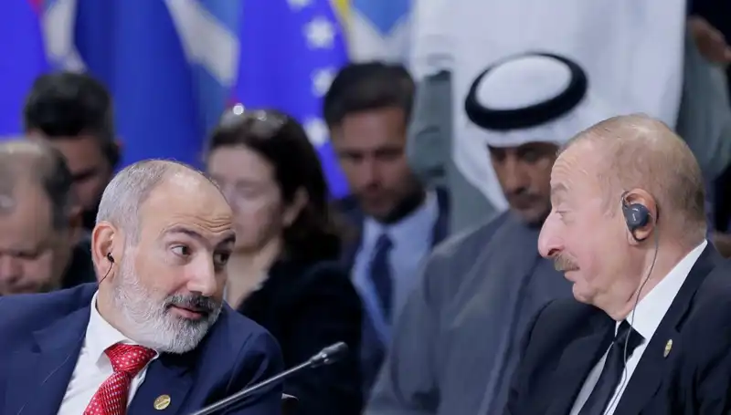 Aliyev ve Paşinyan: Barış Sürecinde Tarihi Buluşma Gerçekleşiyor
