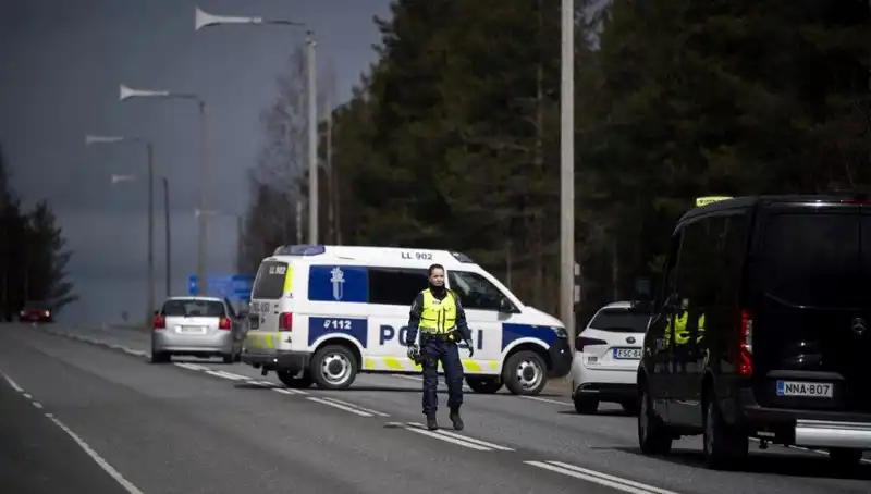 Finlandiya’da Okulda Bıçaklı Saldırı: 3 Öğrenci Yaralandı