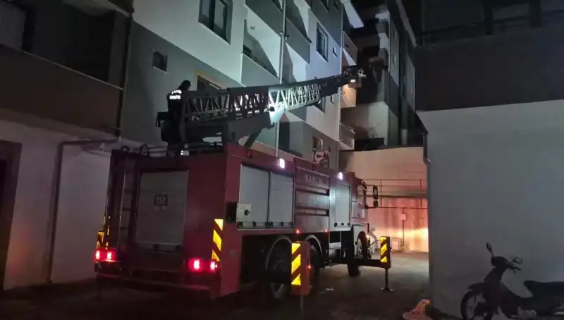 Uyuyakalan Çocuk Mahallede Korku ve Merak Yarattı