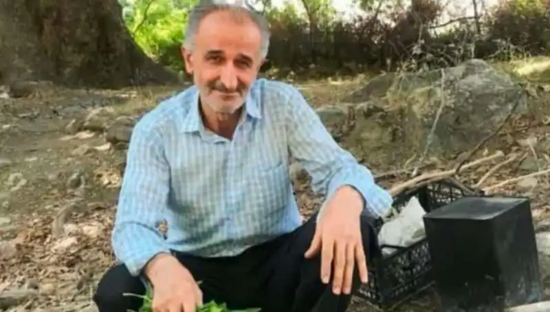 Bahçeye Sulamaya Giden Adam Evinde Ölü Bulundu