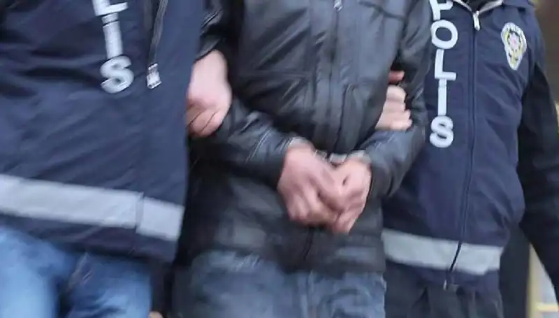 FETÖ'nün Dışişleri Bakanlığı'ndaki Mahrem Yapılanmasına Şok Baskın!