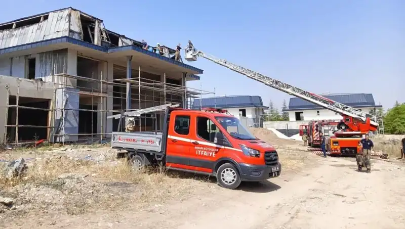 Gölbaşı'nda Villalara Sıçrayan Yangın: Panik ve Korku Anları