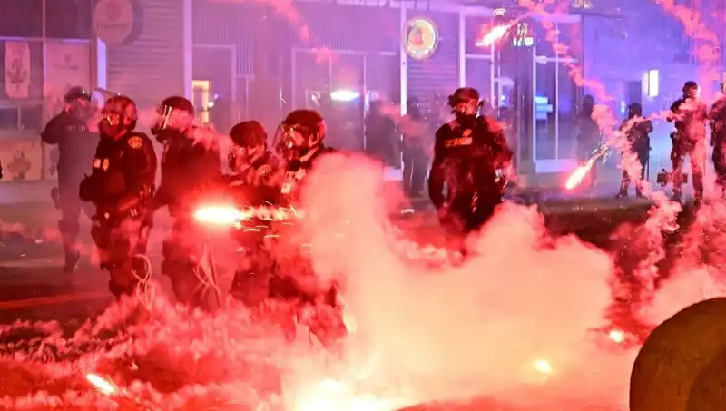 Los Angeles'taki Protestoların Büyüyen Etkisi: ABD'nin Dört Bir Yanında Eylemler Patlak Verdi