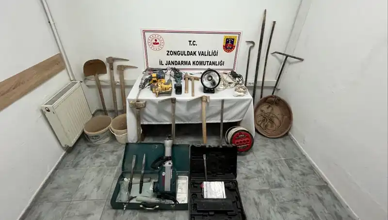 Çaycuma'da Şok Baskın: Kaçak Kazı Yapan 5 Kişi Tutuklandı!