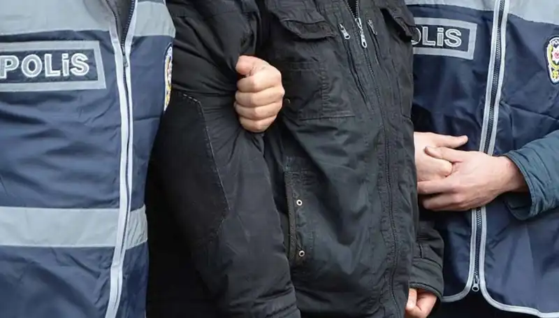 İki İlde Sosyal Medya Terör Propagandası: 4 Gözaltı