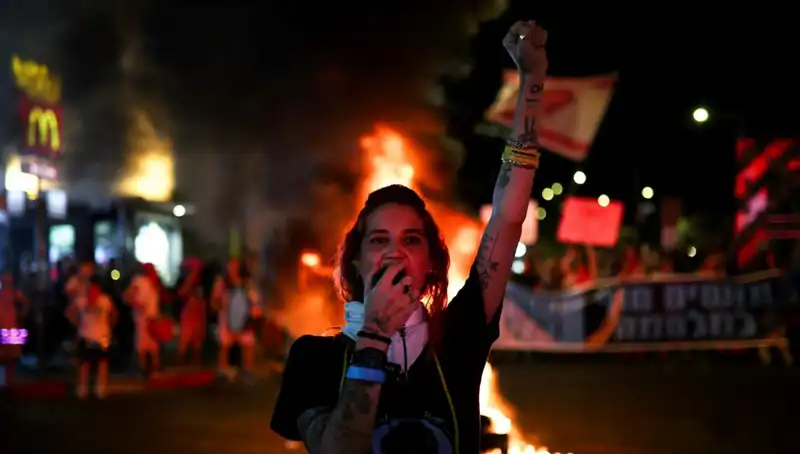 İsrail'de Binlerce Kişi Sokaklarda: Gazze Savaşına Son Verilsin!